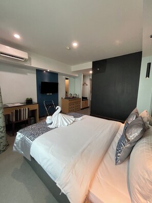 Coffres-forts dans les chambres, bureau, chambres insonorisées