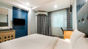 1 bedroom, in-room safe, desk, soundproofing