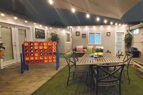 Central Phoenix Casita w/beautiful patio (Unit C)