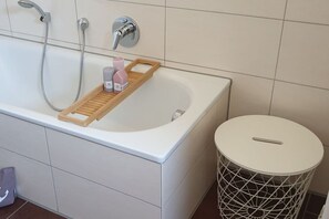 Shower - Holiday apartment on the Lindenallee (Bad Rothenfelde)