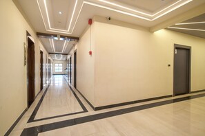 Lobby - Hotel Miracle  (Ujjain)