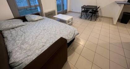 Appartement F2 avec jardin