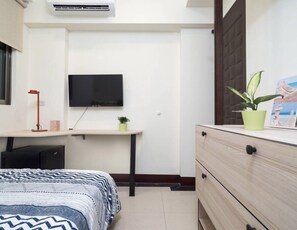 Economy Apartment, 1 Double Bed | 1 bedroom, bed sheets - Relax Traveler Home (Taichung)