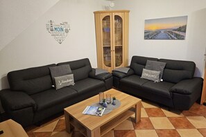Tv, dvd-spelare och en stereo