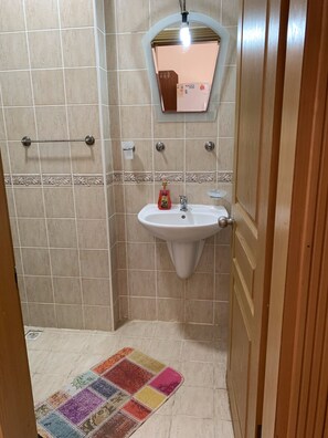 Deluxe Apartment | Bathroom - CIZMECI APART HOTEL (Cesme)