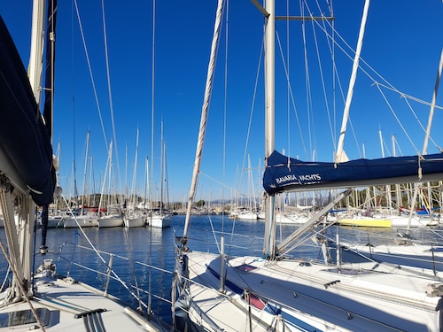 Voilier Confortable, Vue sur le Golfe, au Coeur de Propriano et Plage à Pied