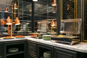 Free daily full breakfast  - The Secret HaLong Hotel (Ha Long)