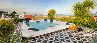 The Secret HaLong Hotel