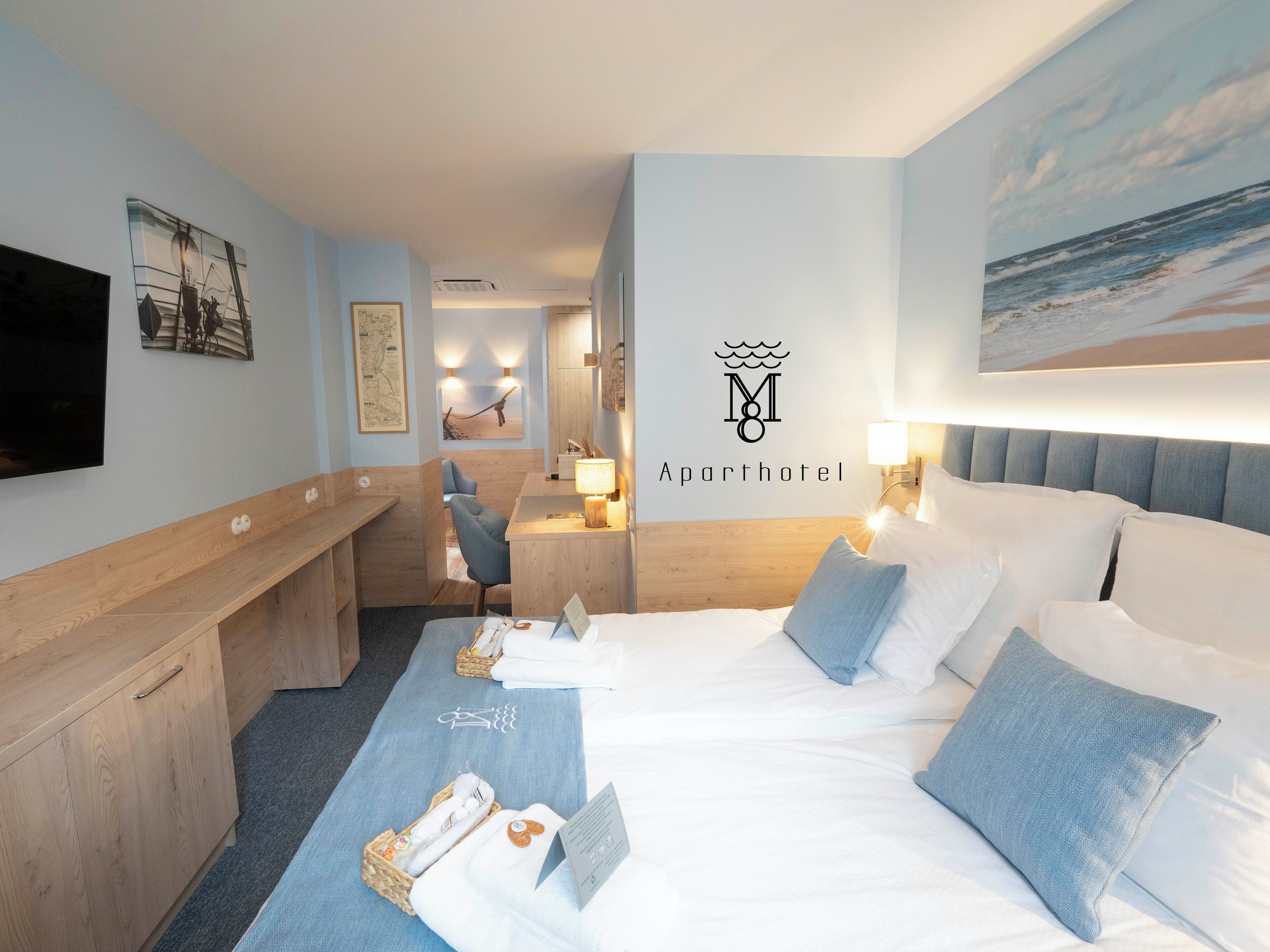 Premium Room, Non Smoking, Courtyard View | Egyptian cotton sheets, premium bedding, in-room safe