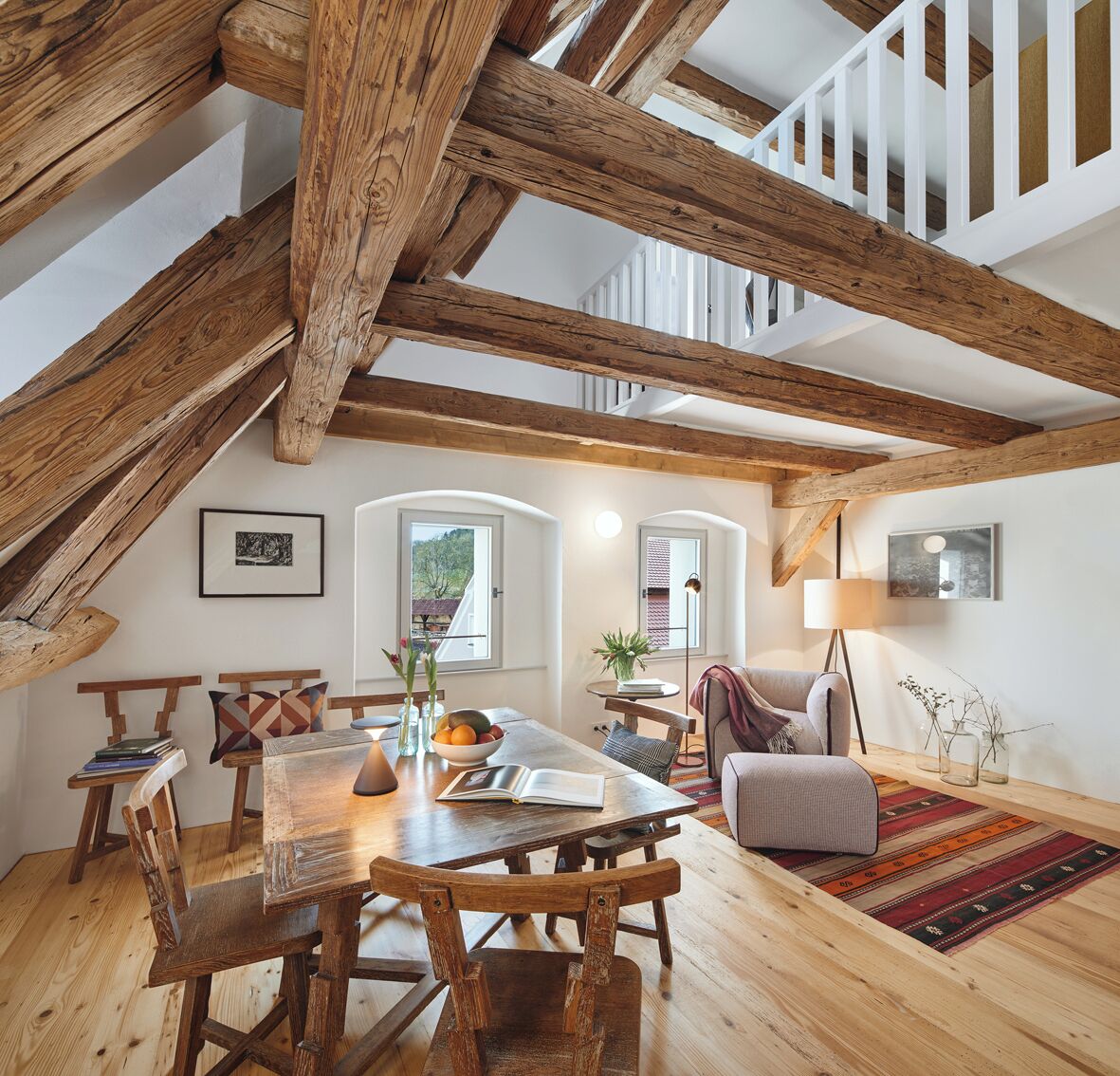 Design Duplex, 1 King Bed with Sofa bed, Non Smoking, Allergy Friendly | Premium bedding, individually decorated, individually furnished