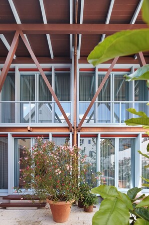 Design Duplex, 1 Queen Bed, Non Smoking, Allergy Friendly | Terrace/patio - Engelwirt Hotel & Apartments (Berching)