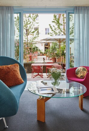 Design Duplex, 2 Queen Beds, Non Smoking, Allergy Friendly | Terrace/patio - Engelwirt Hotel & Apartments (Berching)