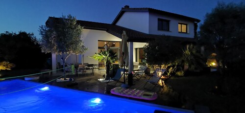 🌴🌵 Villa au calme avec piscine 4x9m à proximité d'une base de loisirs avec lac