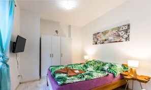 1 bedroom, iron/ironing board, WiFi, bed sheets - Apartment Křenka 6 Brno center 
 (Jihomoravský kraj)