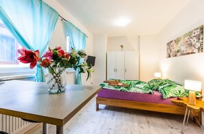 1 bedroom, iron/ironing board, WiFi, bed sheets - Apartment Křenka 6 Brno center 
 (Jihomoravský kraj)