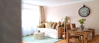 Bohèmenest Terminal Apartments - waipuTV & terrace