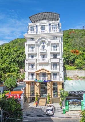 Exterior - Green LP Hotel & Apartment (Ho Chi Minh City)