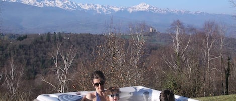 Bain à remous extérieur