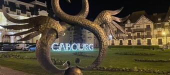 Le Lagon de Léon Studio Cabourg, Feet in the Water, Marcel Proust Promenade