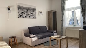 Apartment | 1 bedroom, laptop workspace, blackout drapes, iron/ironing board - Happy Seagull (Sopot)