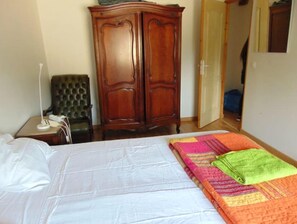 2 chambres, lit parapluie, Wi-Fi gratuit, draps fournis
