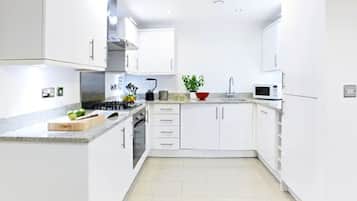 Fridge, microwave, oven, dishwasher