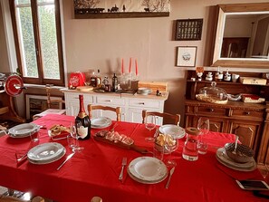 Toys - Podere Orzale Agri b&b (Casciana Terme Lari)