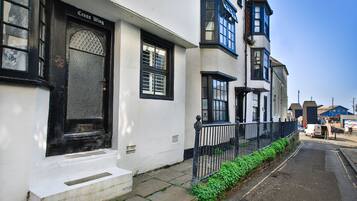 Bagian depan properti