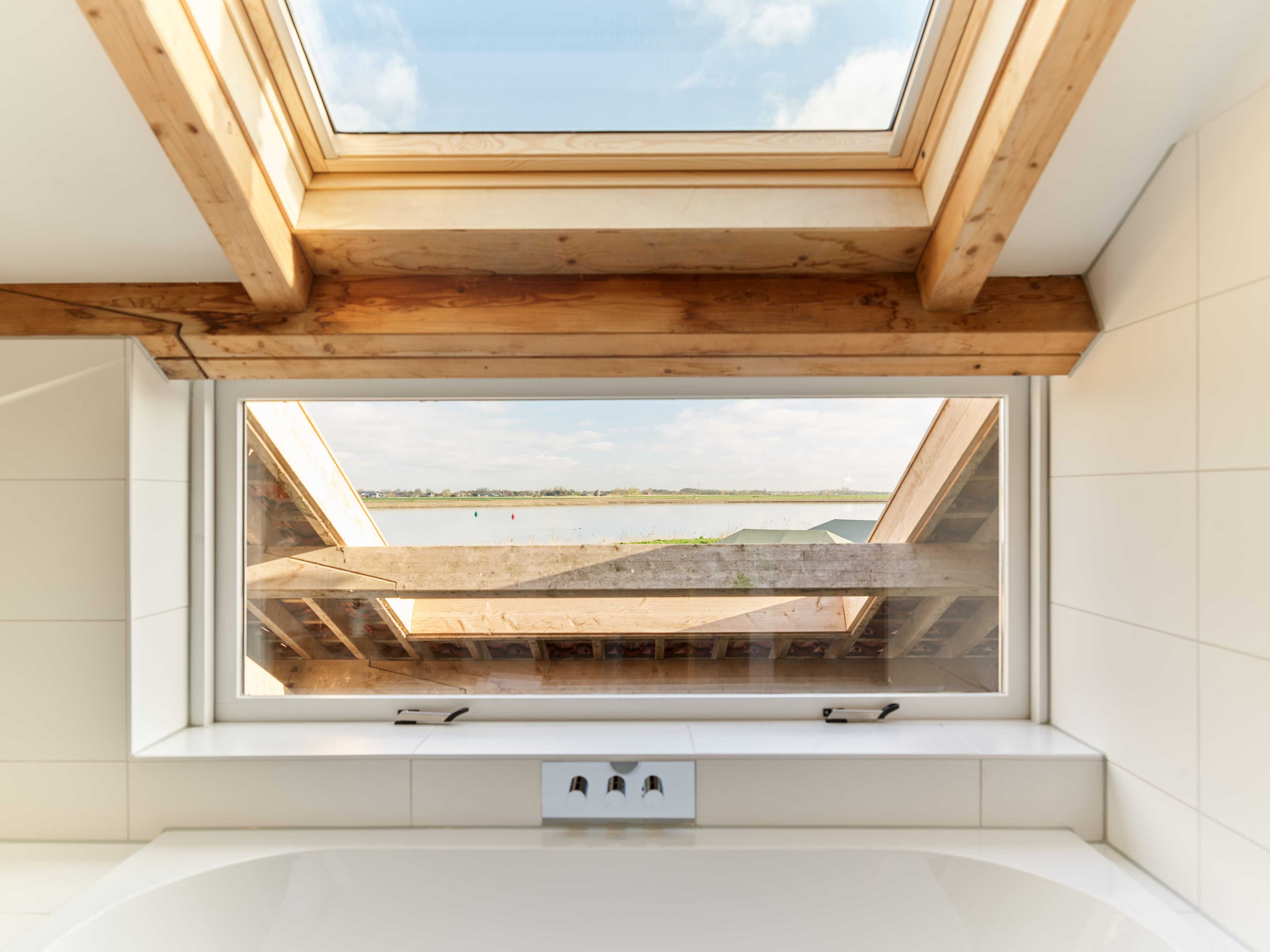 7- 16P holiday villa | Bathroom | Designer toiletries, towels