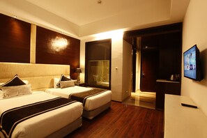 Free WiFi - PLUTOS HOTEL (New Delhi)