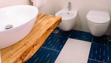 Habitación superior | Baño | Ducha y cabezal de ducha tipo lluvia