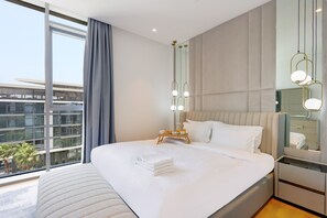 4 bedrooms, iron/ironing board, free WiFi, bed sheets - Livbnb - Bluewaters 3BR + Maids, with Sea Views (Dubai)