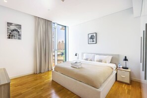 4 chambres, fer et planche à repasser, accès à Internet, literie fournie