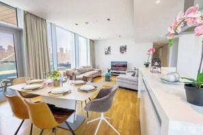 Unclassified image, 4 of 31, button - Prime 3BR + 1 Suite with Full Ain Dubai View in Bluewaters (Dubai)