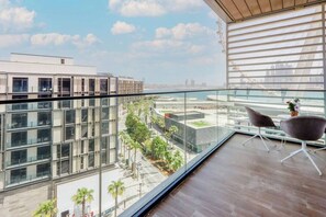 Unclassified image, 2 of 31, button - Prime 3BR + 1 Suite with Full Ain Dubai View in Bluewaters (Dubai)