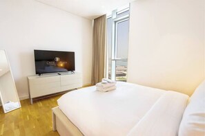 4 Schlafzimmer, Bügeleisen/Bügelbrett, Internetzugang, Bettwäsche