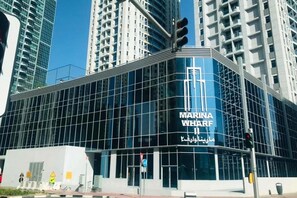 Exterior - Livbnb-3B w/Marina Views, Near Beach & Marina Mall (Dubai)