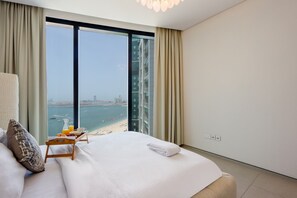 3 chambres, fer et planche à repasser, Wi-Fi gratuit, draps fournis