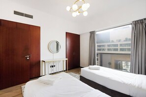 4 bedrooms, in-room safe, iron/ironing board, free WiFi