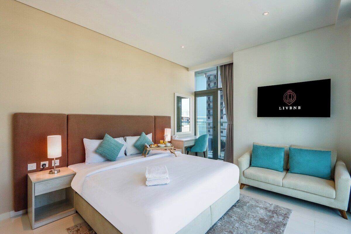 In-room safe, iron/ironing board, bed sheets