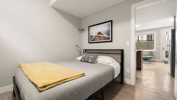 1 bedroom, iron/ironing board, free WiFi, bed sheets