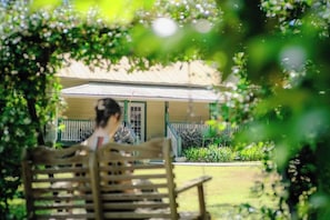 Exterior - The Avera-Clarke House (Monticello)