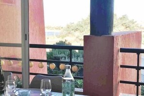 Dining - Coquet Appartement Proche mer - Garage, Coquet Appartement Proche mer (Sète)