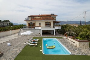 Alberca al aire libre 