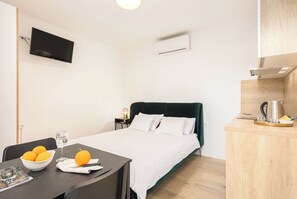 Room, 1 Bedroom, Accessible, Patio | 1 bedroom