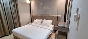 이집트산 면 시트, 고급 침구, 필로우탑 침대, 무료 WiFi