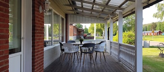 Hus Klarälven on river Klarälven with office for business, pet friendly