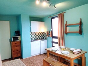 Interior - Ski-in studio cabin, 5th floor, Les Adrets-Prapoutel (Les Adrets-Prapoutel)