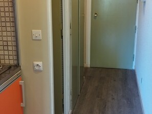 Interior - Studio cabin slopeside, southeast balcony (Les Adrets-Prapoutel)