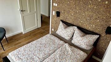 2 makuuhuonetta, Wi-Fi, vuodevaatteet